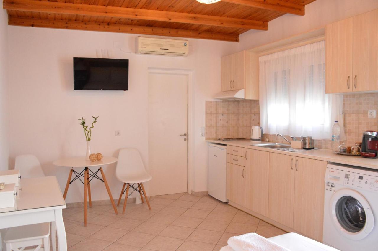 Cute Studio In Milos Trypití Eksteriør billede