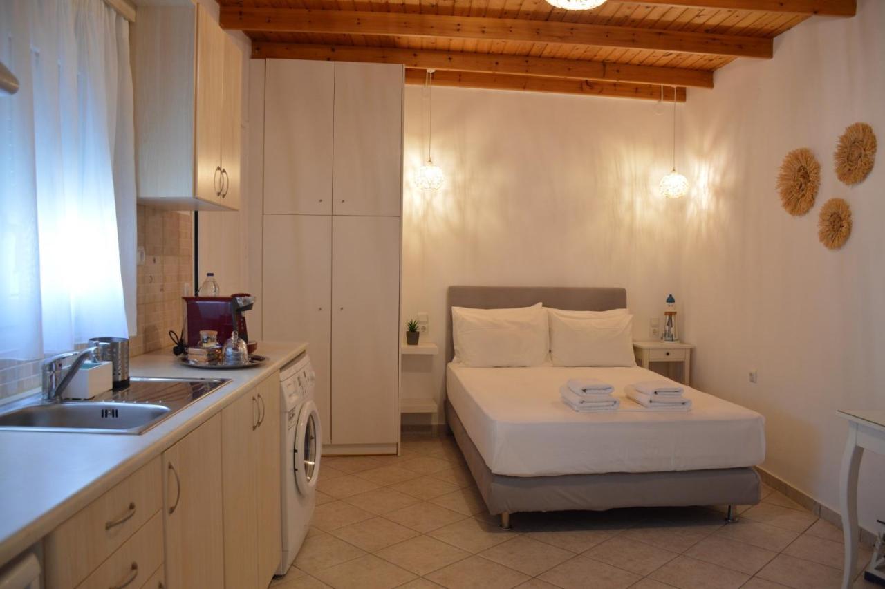 Cute Studio In Milos Trypití Eksteriør billede